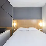 Ibis Hotel 3*