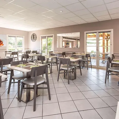 Ibis Hotel 3*
