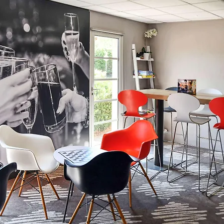 Ibis Hotel 3*
