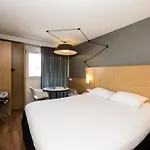 西斯特龙宜必思酒店