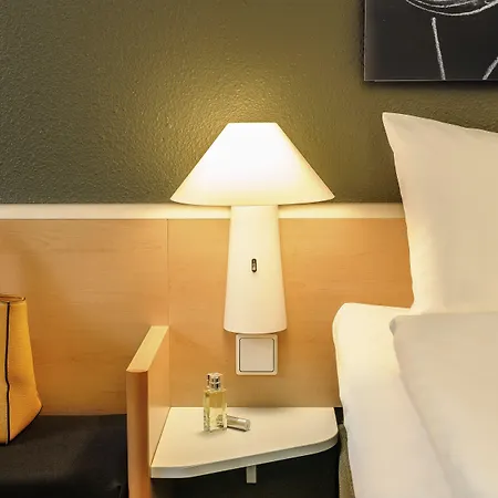 Ibis 3* סיסטרון