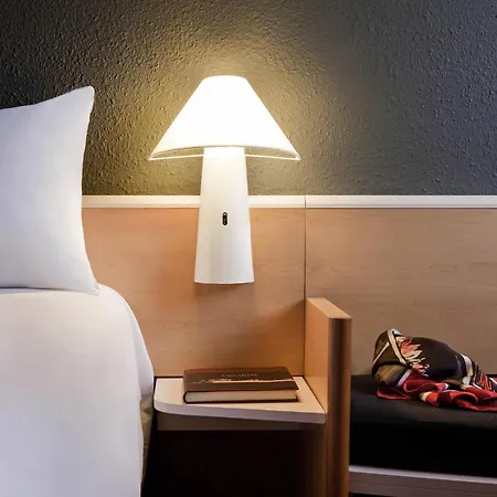 Ibis 3*